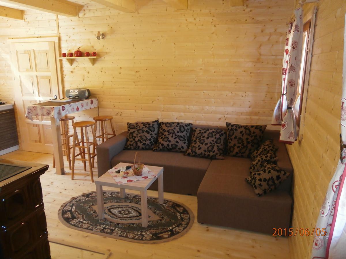 Zrubovy Dom Silvia Villa Trstené Exteriör bild